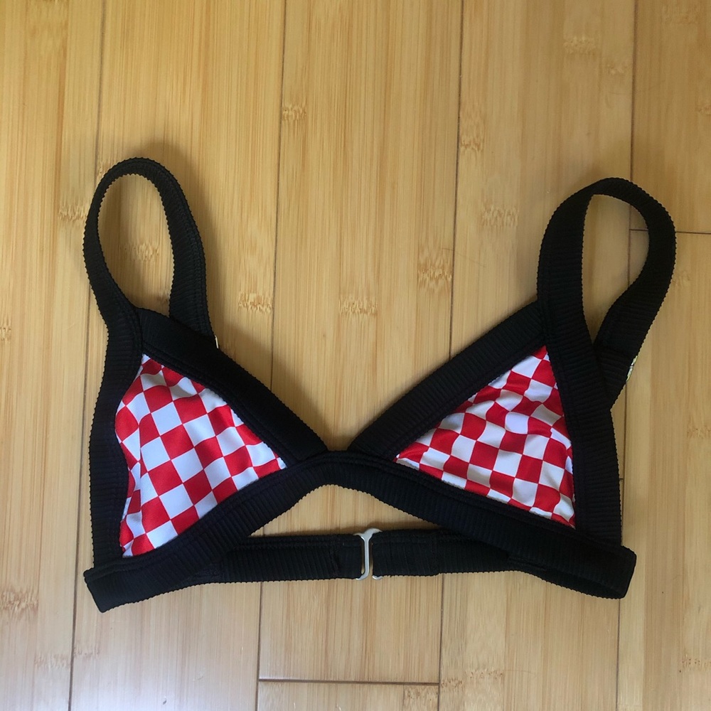 ❌SOLD❌ ONEONE Swimwear Bikini Top